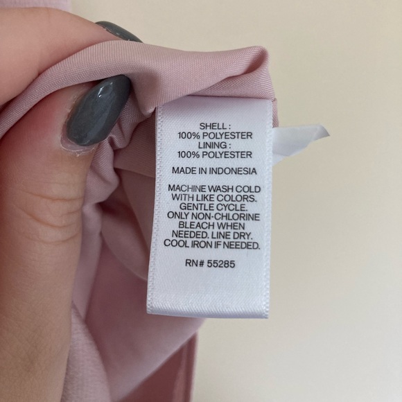 Express Women’s pink tank top - Picture 5 of 5